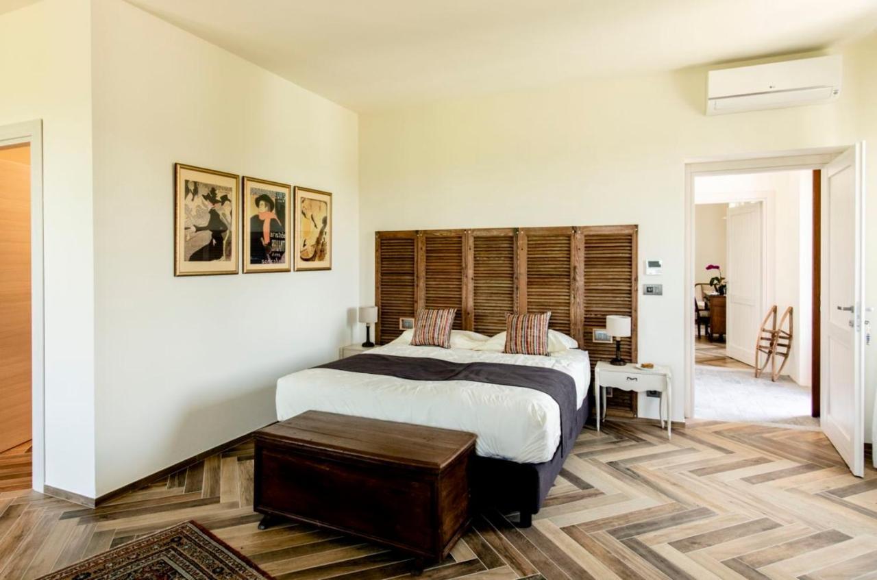 Le Vecchie Persiane - Bed & Breakfast Diano d'Alba Ngoại thất bức ảnh