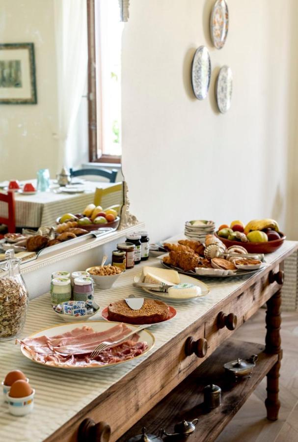 Le Vecchie Persiane - Bed & Breakfast Diano d'Alba Ngoại thất bức ảnh