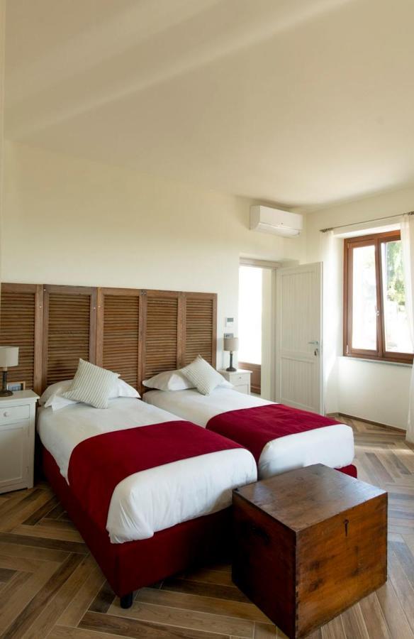 Le Vecchie Persiane - Bed & Breakfast Diano d'Alba Ngoại thất bức ảnh