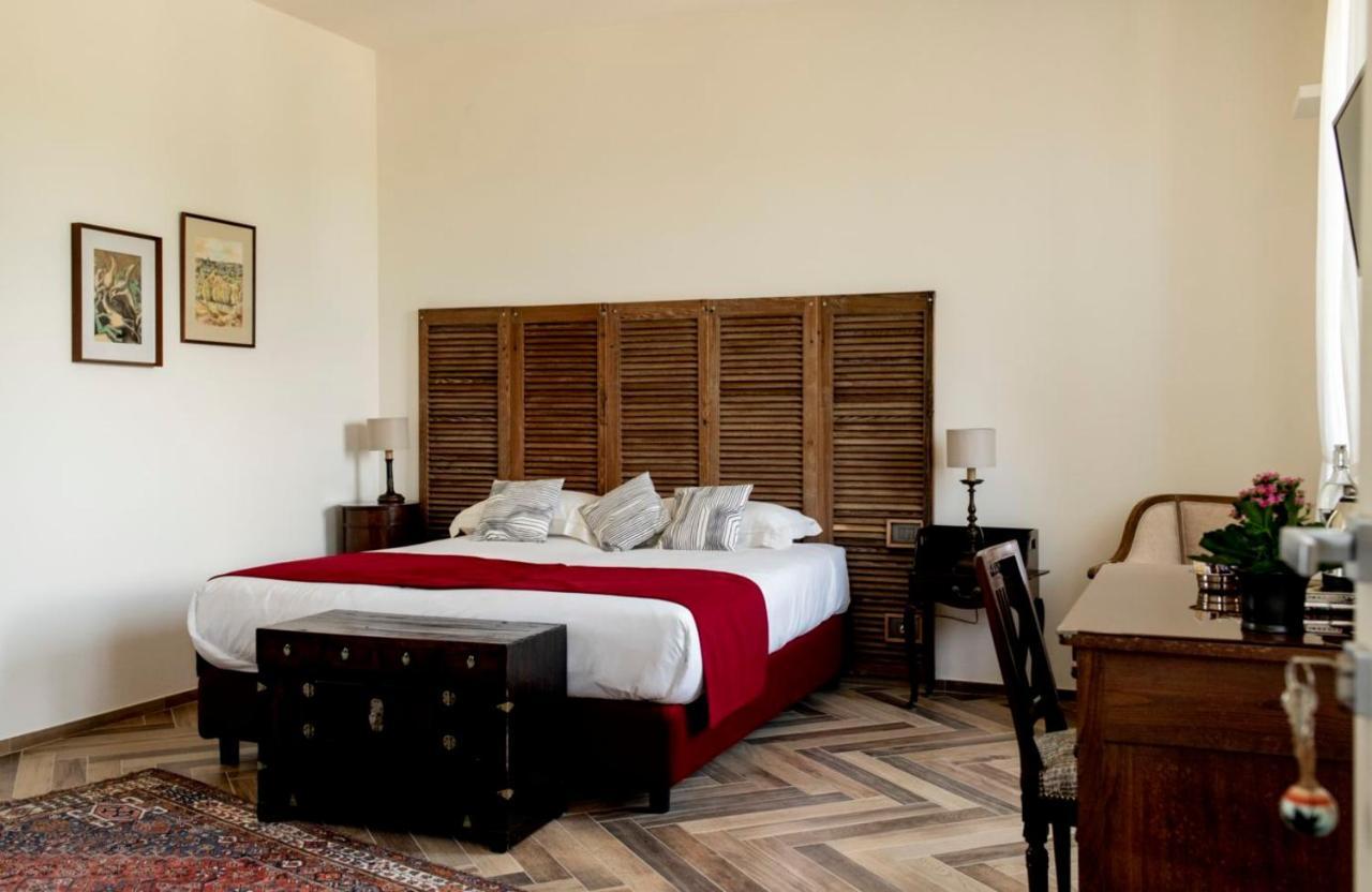 Le Vecchie Persiane - Bed & Breakfast Diano d'Alba Ngoại thất bức ảnh